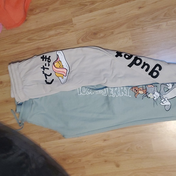 Sweatpants size small - Picture 1 of 3